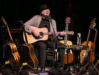 Click image for larger version

Name:	NeilYoung.jpg
Views:	437
Size:	129.3 KB
ID:	6834