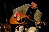 Click image for larger version

Name:	la-et-ms-neil-young-solo-acoustic-dolby-theatr-001.jpg
Views:	392
Size:	66.5 KB
ID:	6818