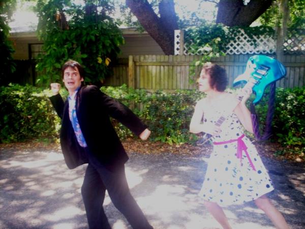 party pop pic mindy chasing rob