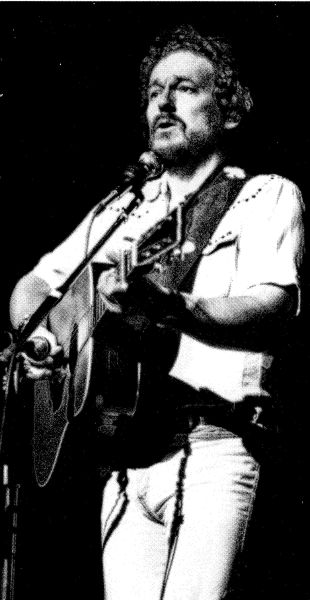 Gord with his McGlincy, on stage.